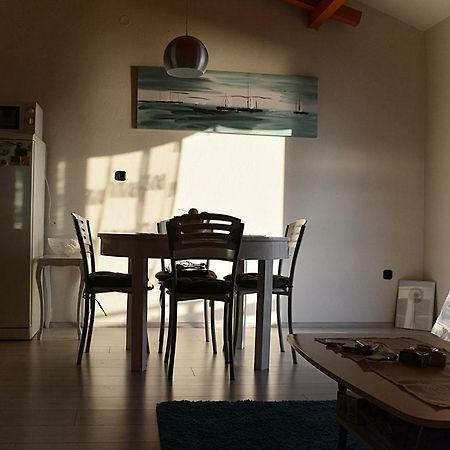 Cosy Sunset Apartment オミシュ エクステリア 写真