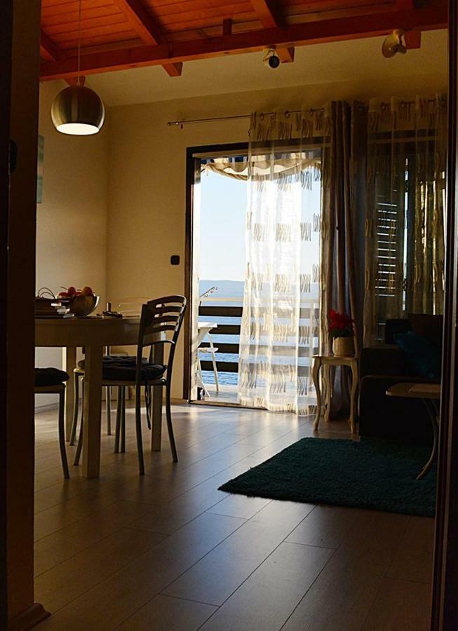 Cosy Sunset Apartment オミシュ エクステリア 写真